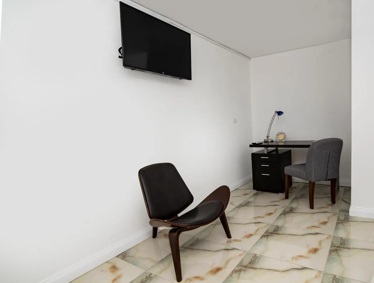 Otel Pulse Rooms At Trafalgar Kingston