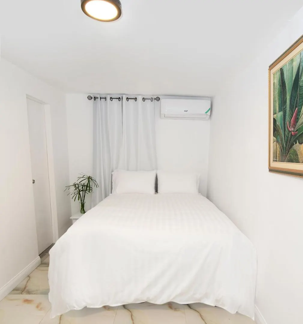 Pulse Rooms At Trafalgar Kingston Hotel